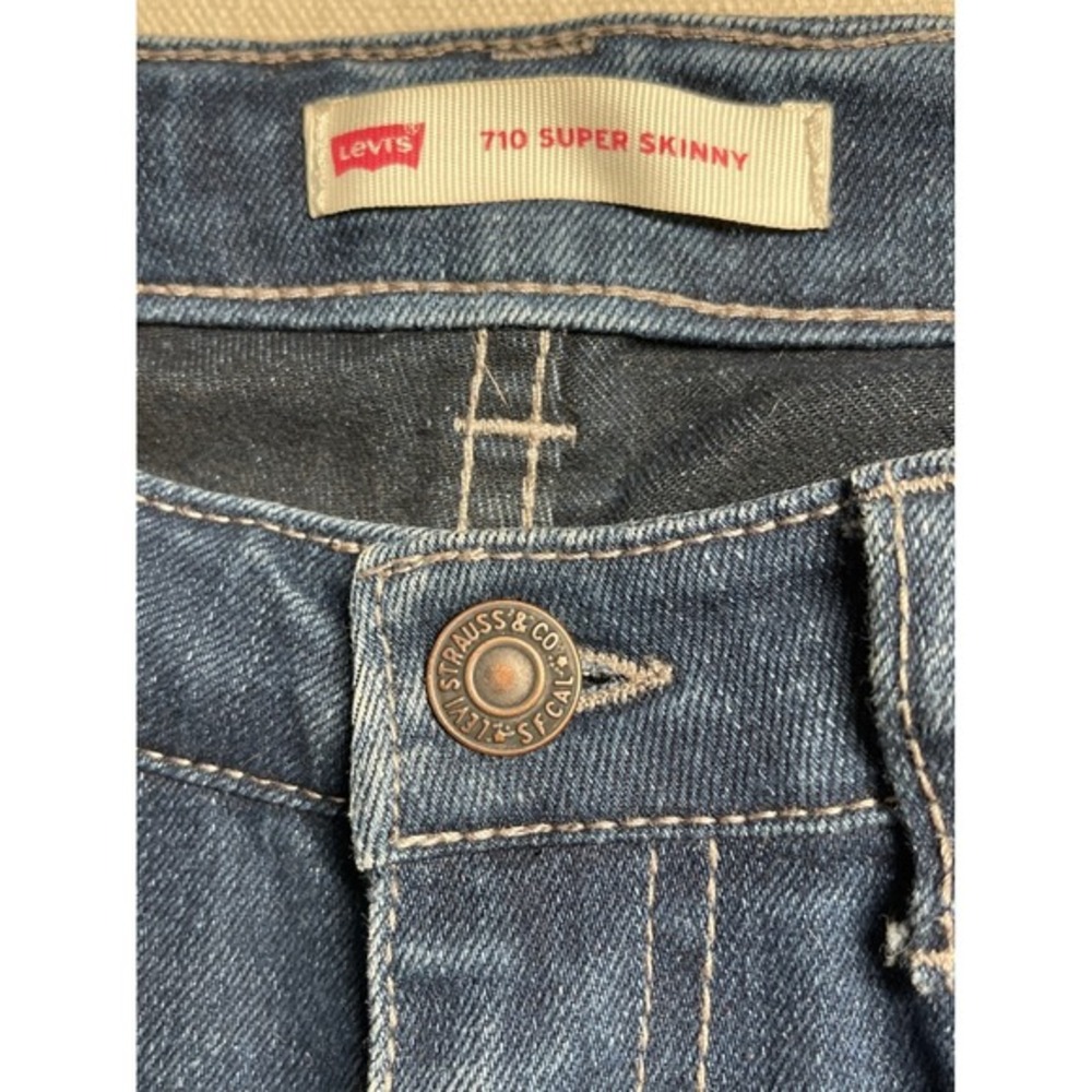 Levis Womens SZ 14 710 Super Skinny Jeans Dark Blue Denim Indie Sleaze - Picture 4 of 10